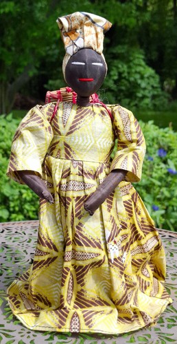 Trachten puppe aus senegal - puppe,
