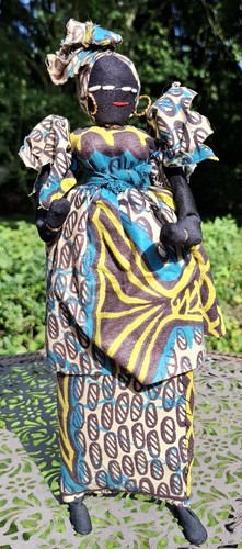 Trachten puppe aus senegal - aus,