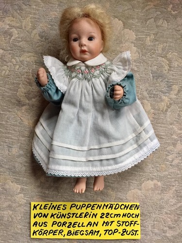 Kleines puppenmädchen von - kleines,